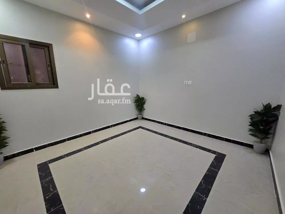 5 bedroom apartment in Dahiat King Fahd 3