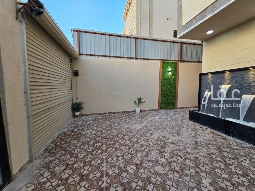 6 bedroom villa in Dahiat King Fahd 2