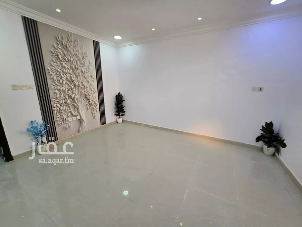 4 bedroom apartment in Dahiat King Fahd 5
