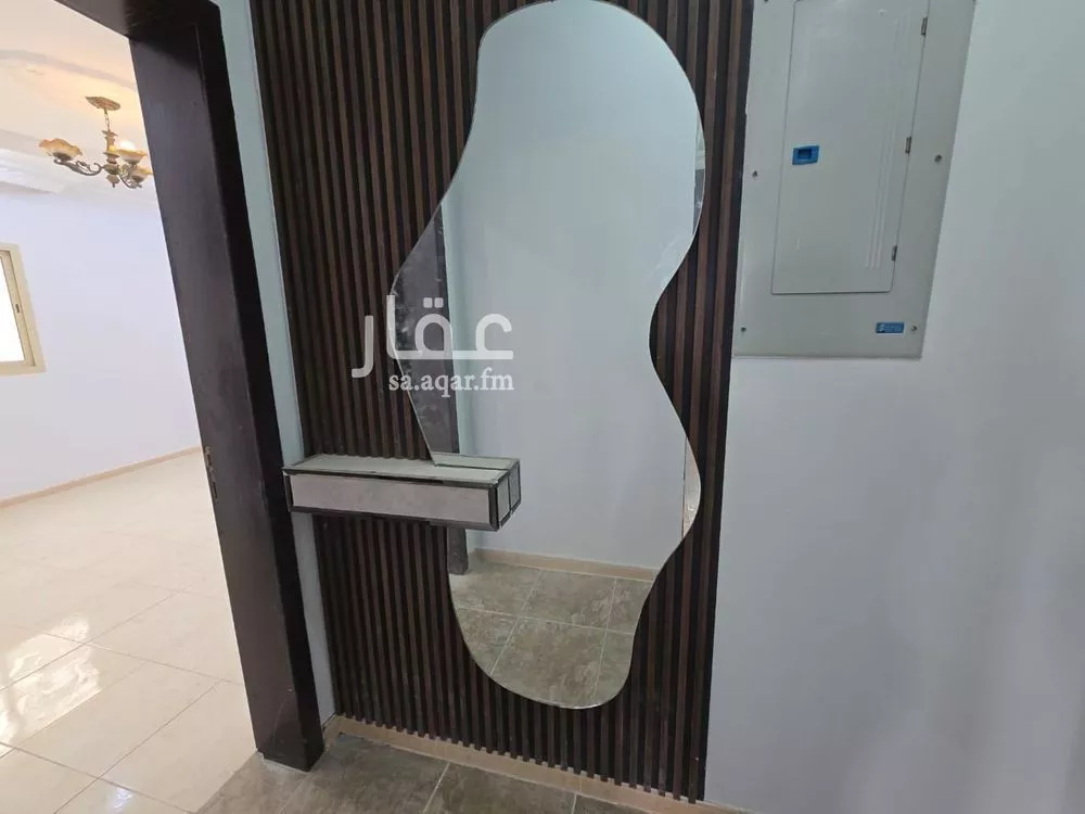 شقة 4 غرف في طيبة 3