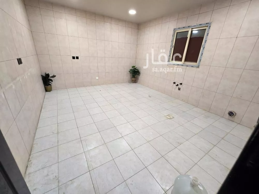 5 bedroom apartment in Ash Shulah 5