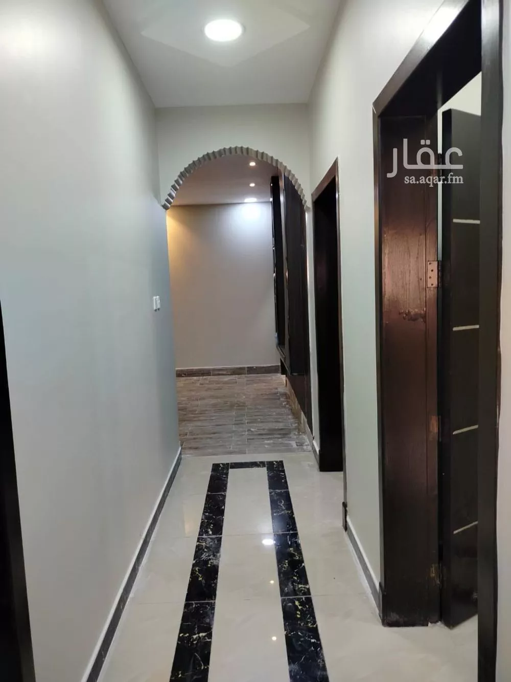 شقة 5 غرف في ضاحية الملك فهد 5