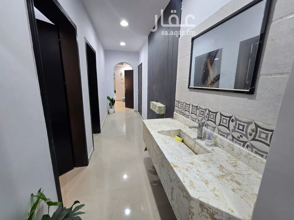 شقة 5 غرف في النور، الدمام 10