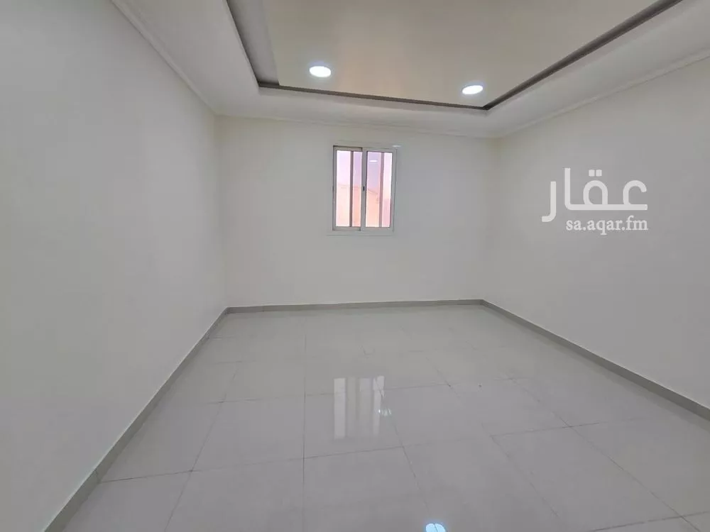 شقة 4 غرف في النور 3