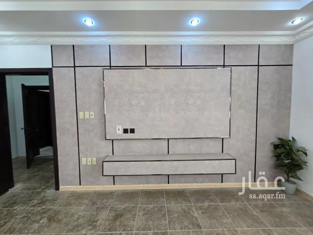 شقة 4 غرف في طيبة 2