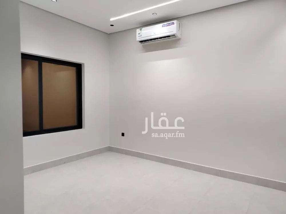 شقة 4 غرف في الحمرا 3