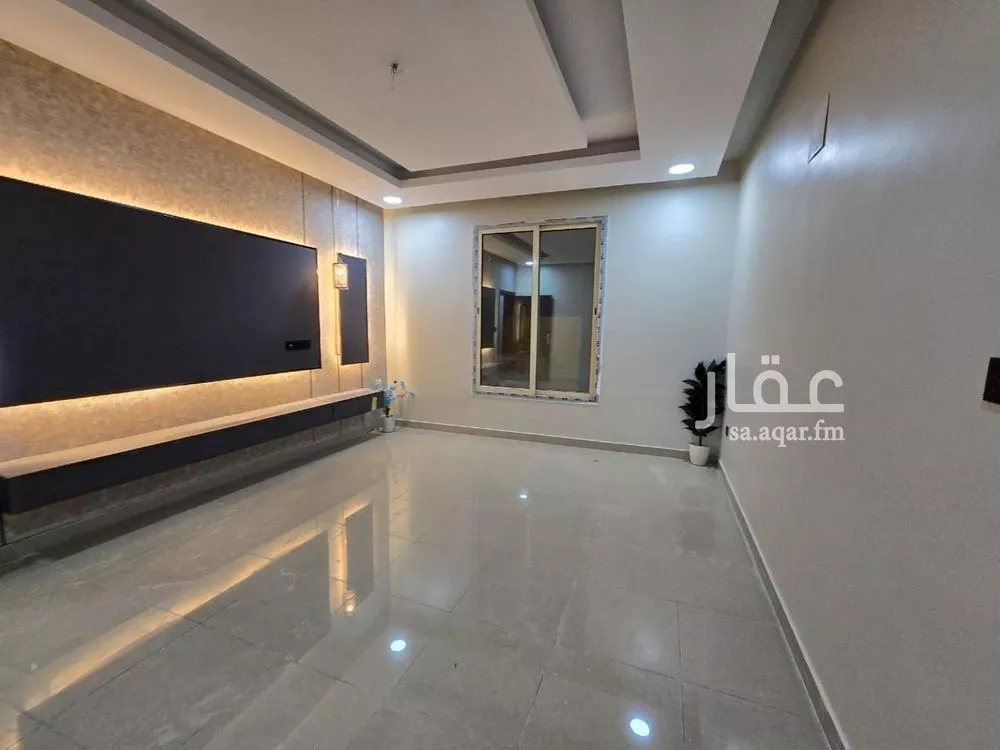 5 bedroom apartment in Ash Shulah 4