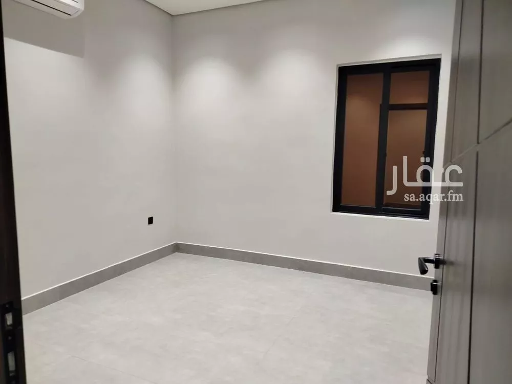 شقة 4 غرف في الحمرا 5