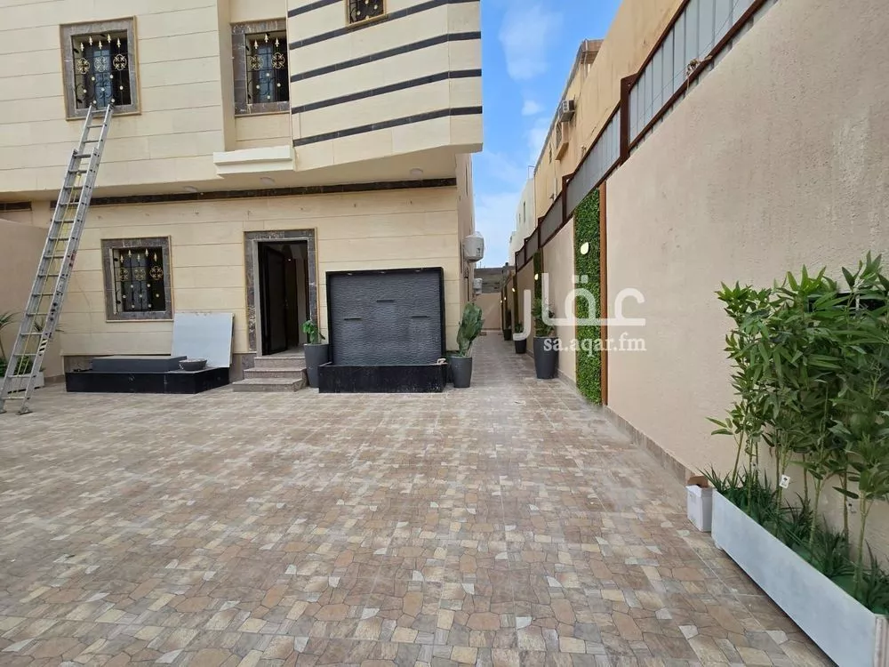 فيلا 8 غرف في ضاحية الملك فهد 3