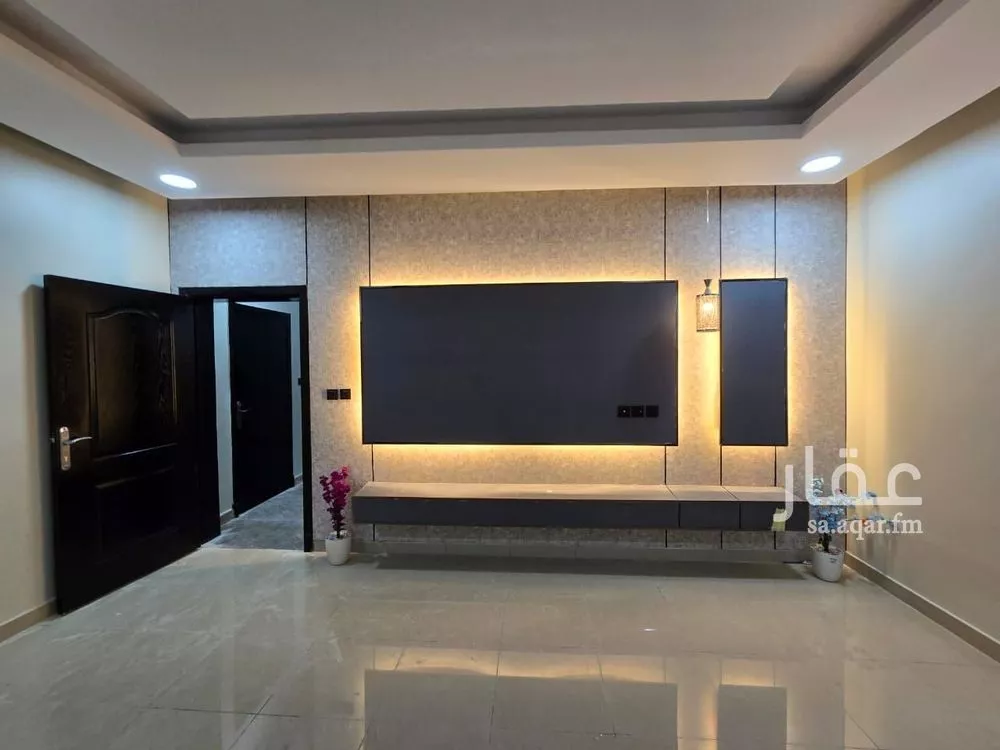 5 bedroom apartment in Ash Shulah 4