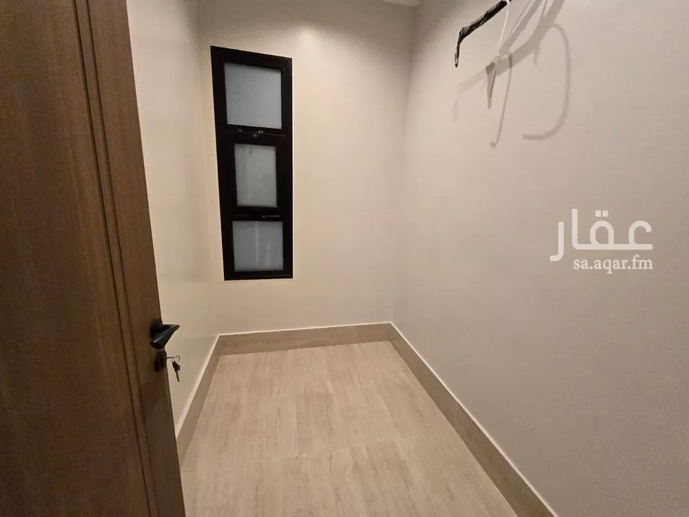 شقة 4 غرف في الشعلة، الدمام 8