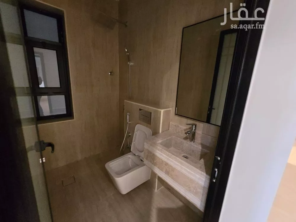شقة 4 غرف في الشعلة، الدمام 12