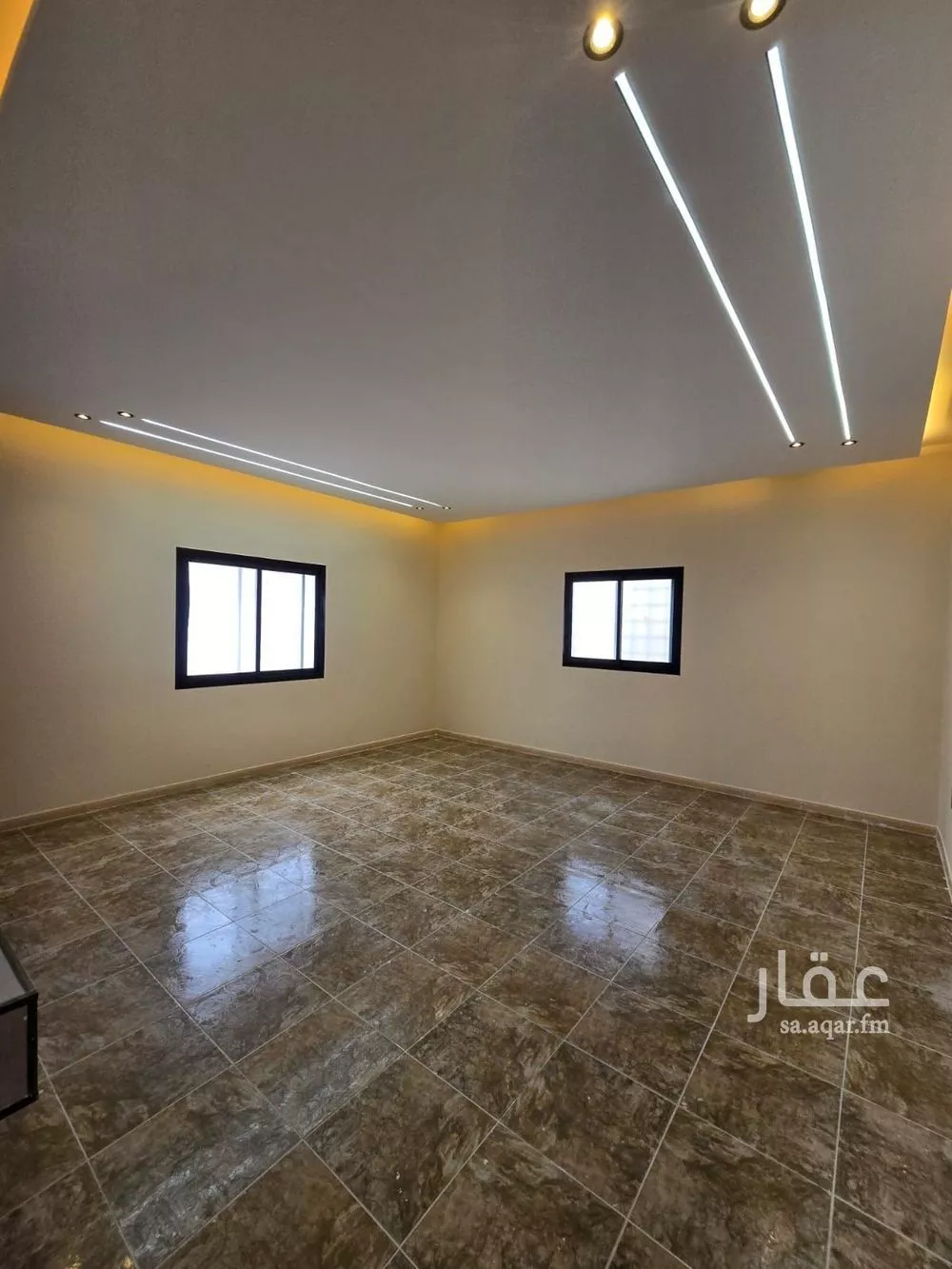 شقة 4 غرف في طيبة 3