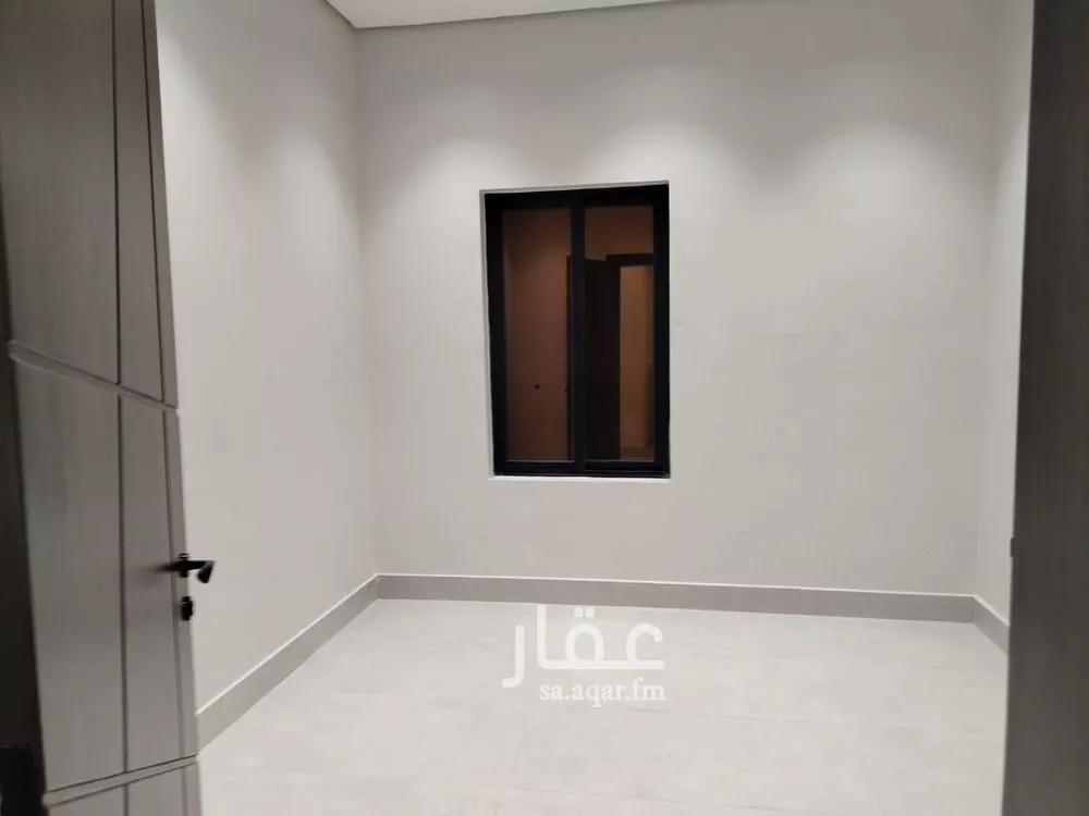 شقة 4 غرف في الحمرا 1