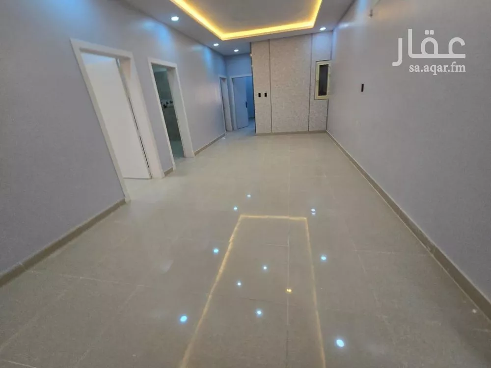 شقة 4 غرف في ضاحية الملك فهد 4