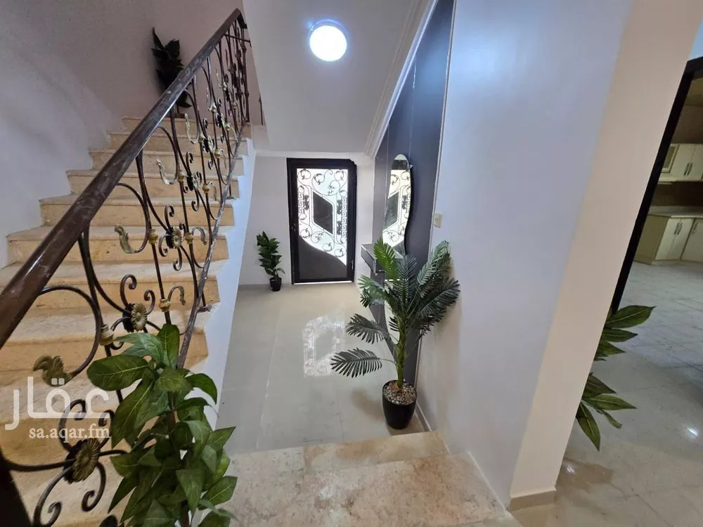 7 bedroom villa in Dahiat King Fahd 5