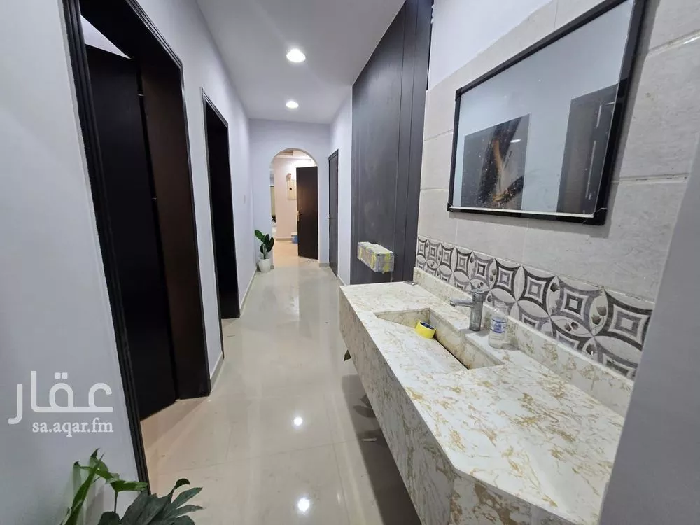 شقة 5 غرف في النور، الدمام 13