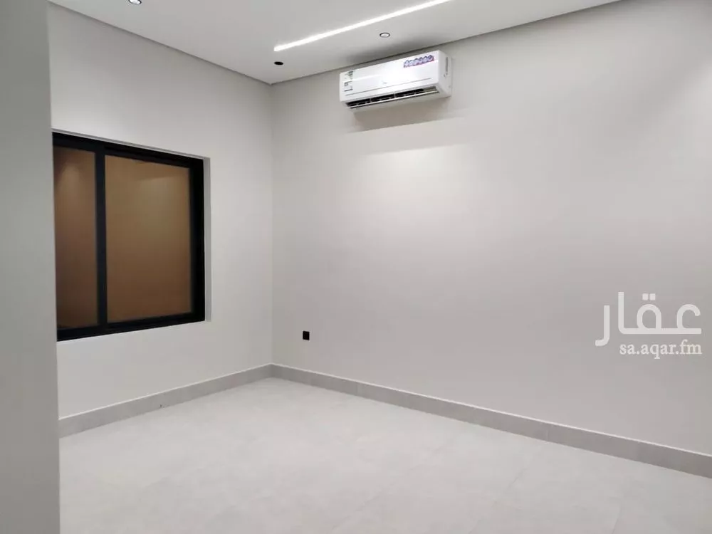 شقة 4 غرف في الحمرا 1