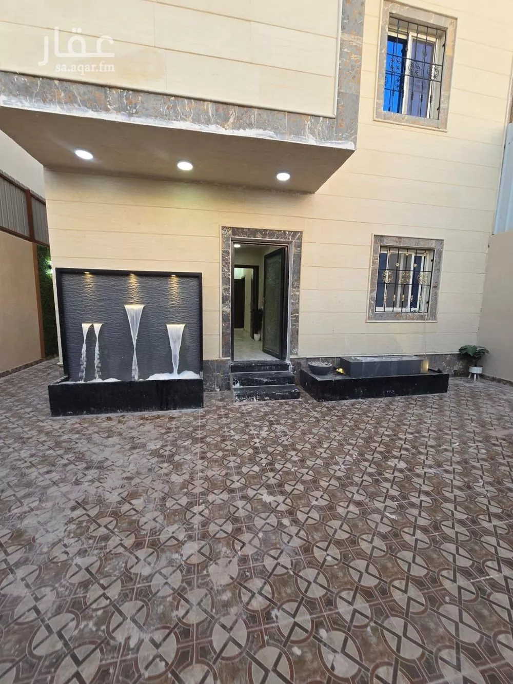 6 bedroom villa in Dahiat King Fahd 3