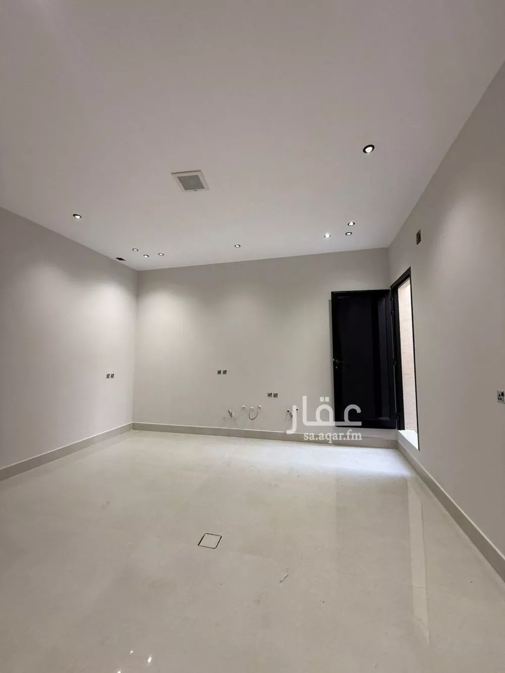 فيلا 7 غرف في المهدية 5