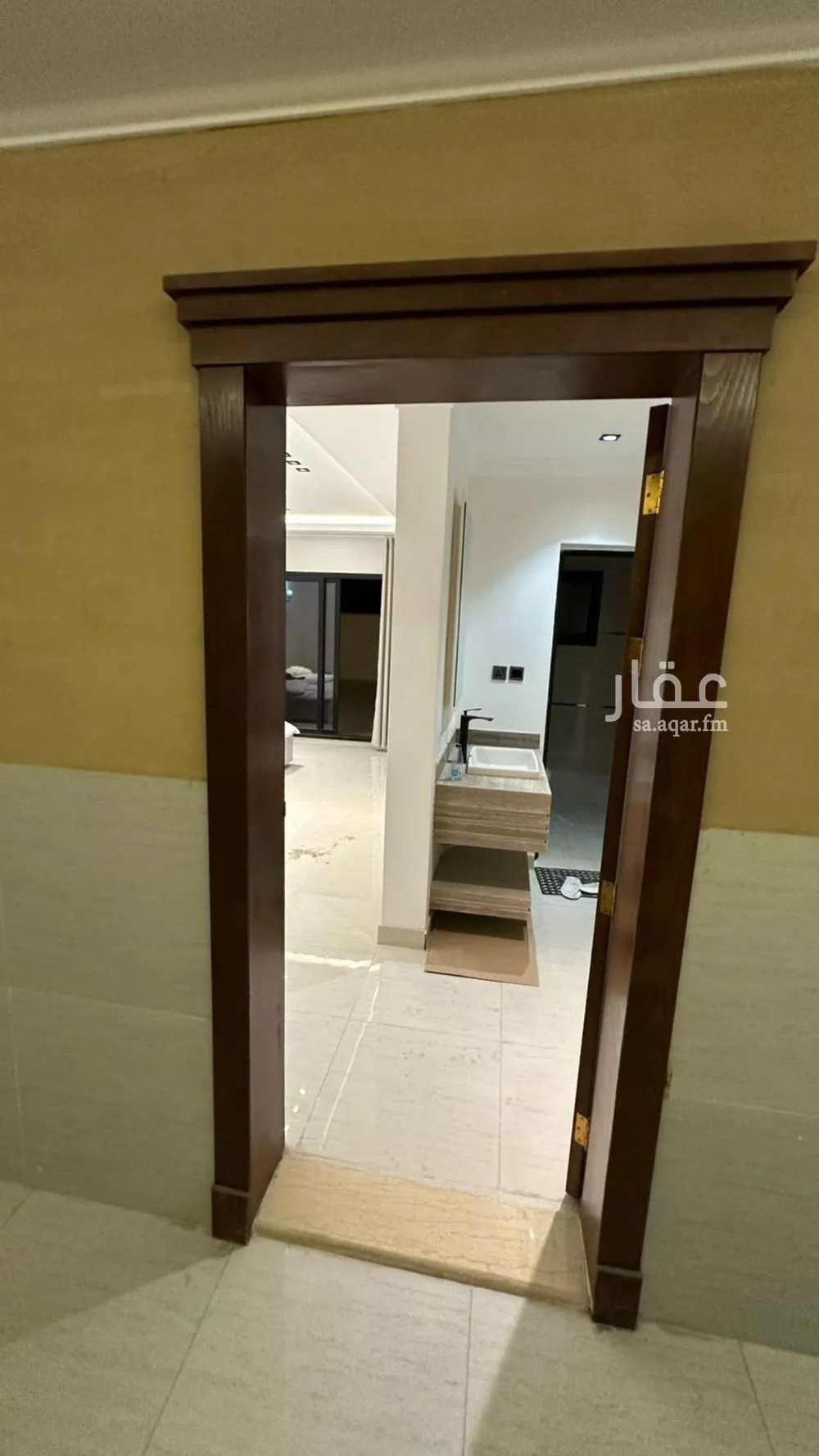 شقة 4 غرف في الحمرا 3