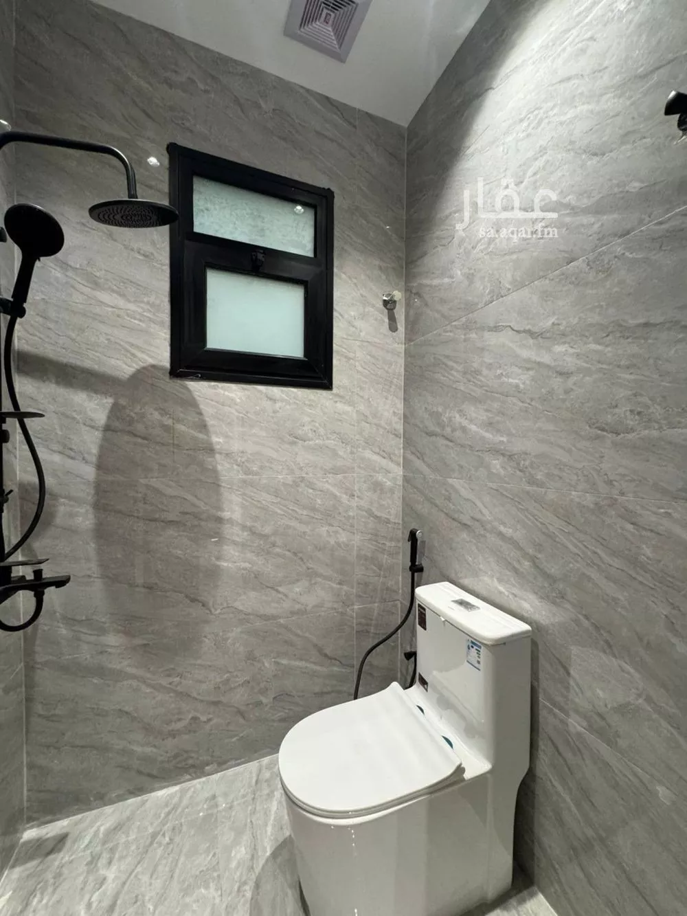 شقة 3 غرف في الحمرا 4