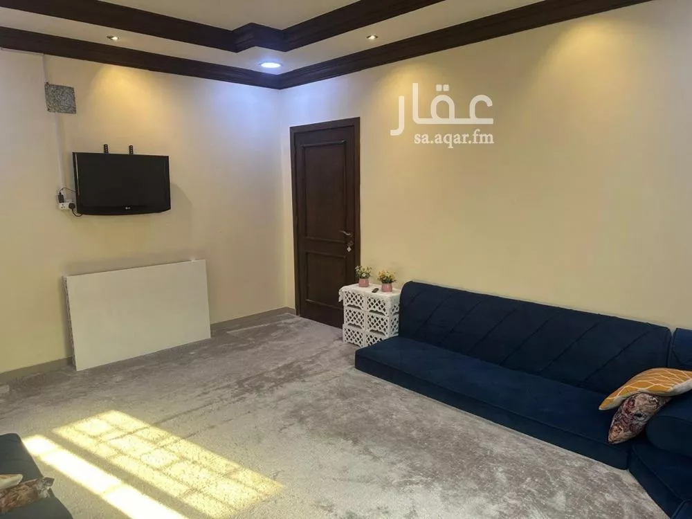 7 bedroom apartment in Hajar, Eastern Province 9