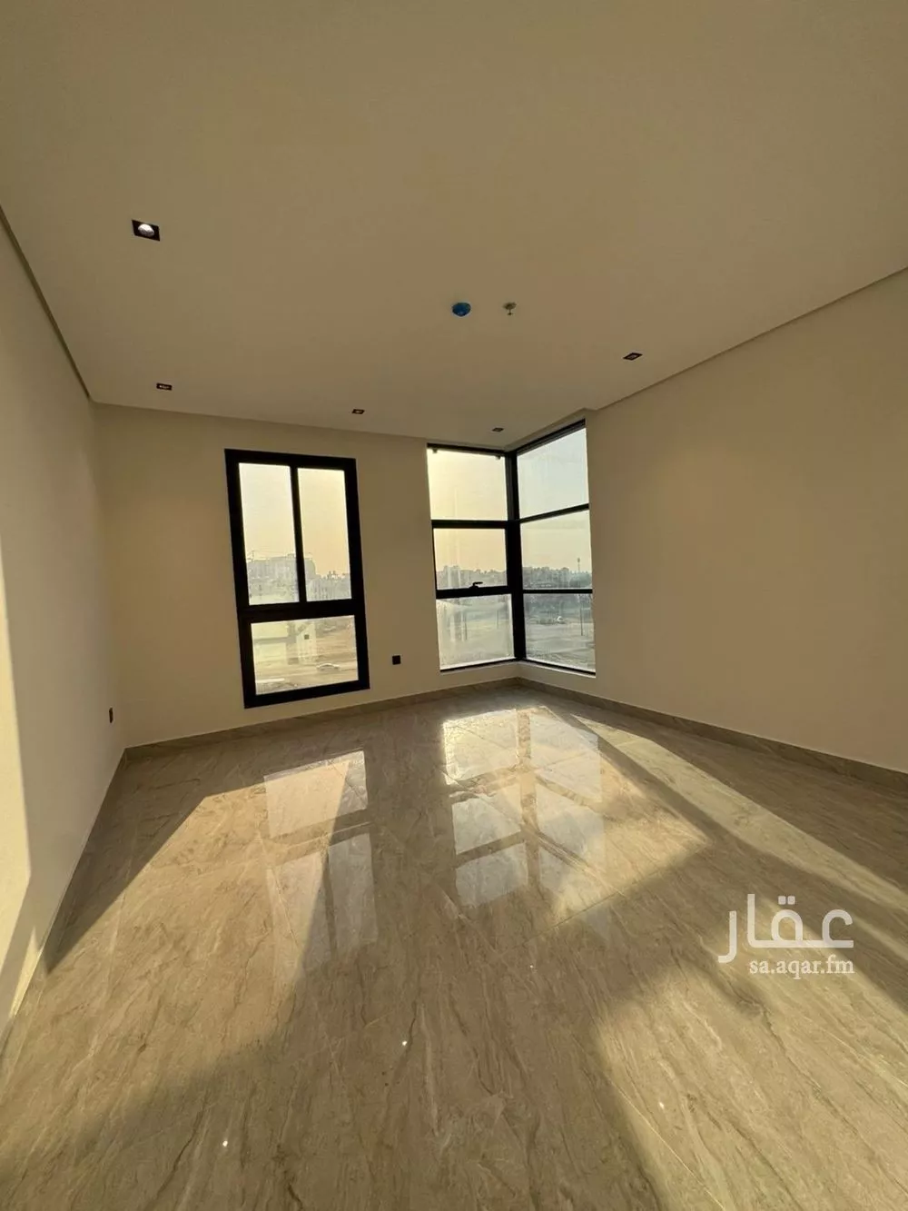 شقة 3 غرف في الحمرا 3