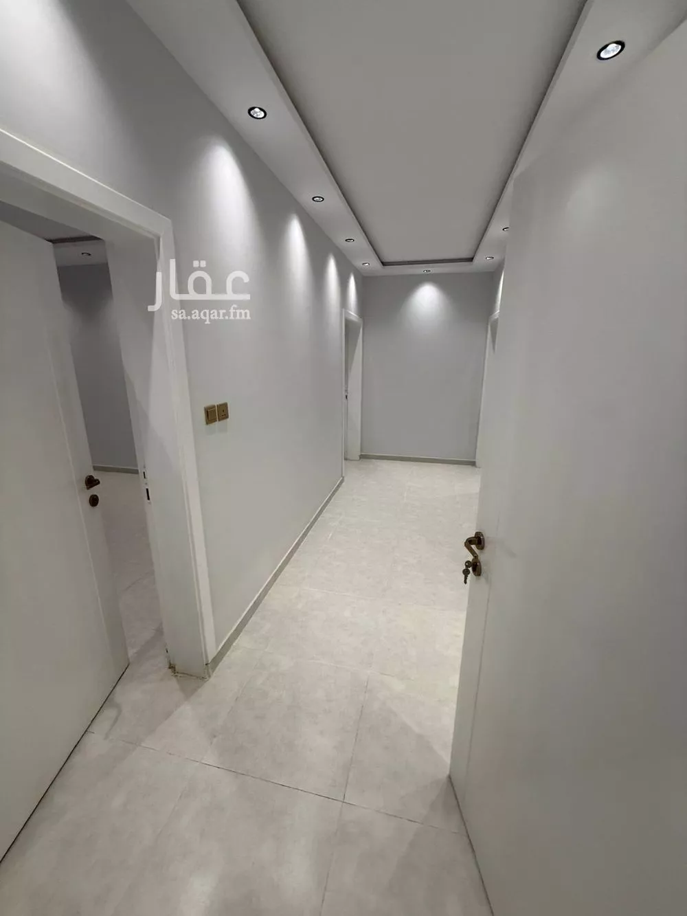 شقة 5 غرف في الملك فهد 4