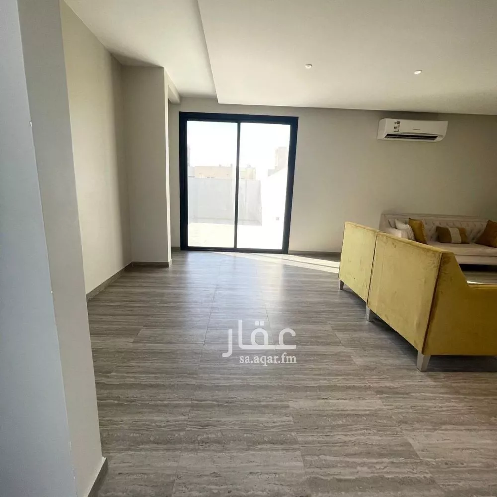 فيلا 8 غرف في الرمال 3