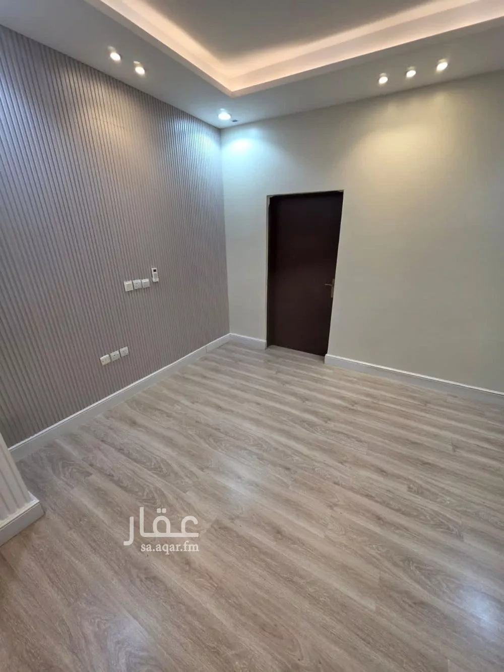 1 bedroom apartment in Al Falah 4