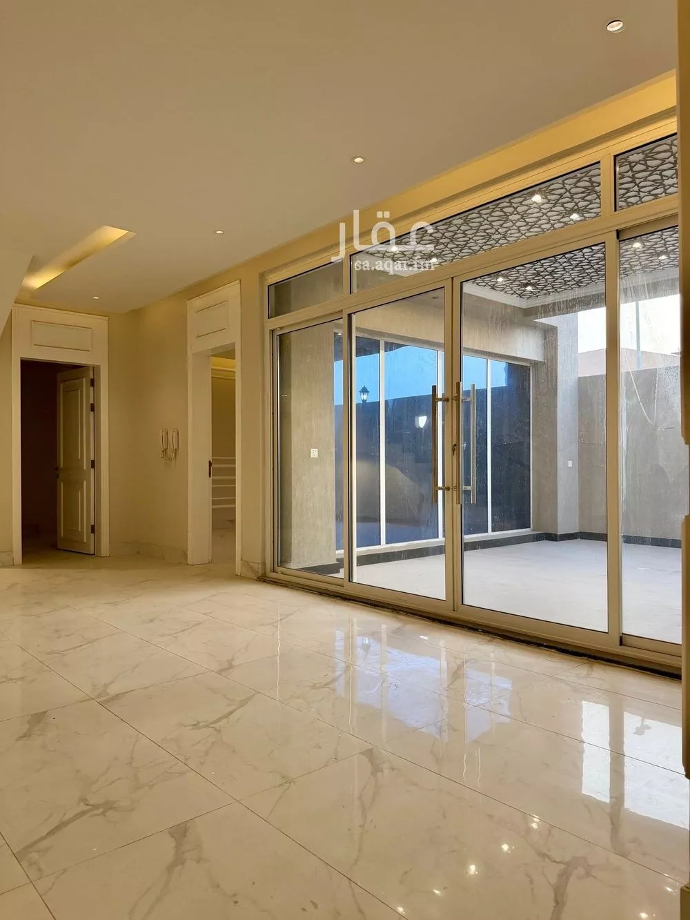 فيلا 5 غرف في الشعلة 4