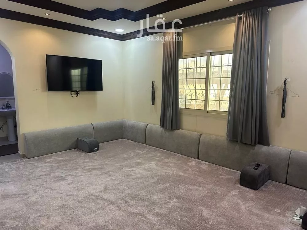 7 bedroom apartment in Hajar, Eastern Province 23