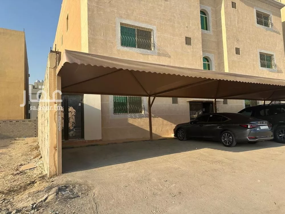 7 bedroom apartment in Hajar, Eastern Province 12