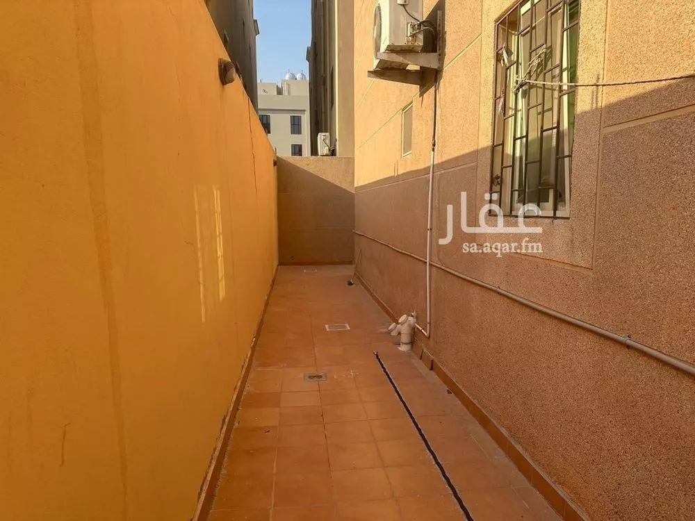 7 bedroom apartment in Hajar, Eastern Province 13