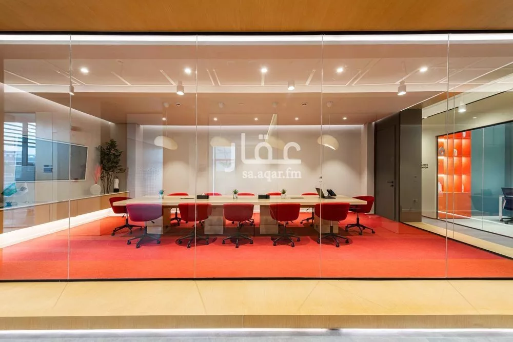 مكتب 1800 م² في صلاح الدين 5