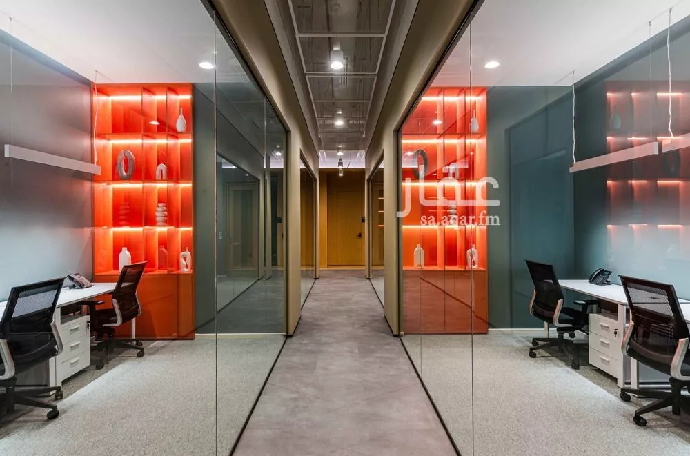 مكتب 1800 م² في صلاح الدين 3