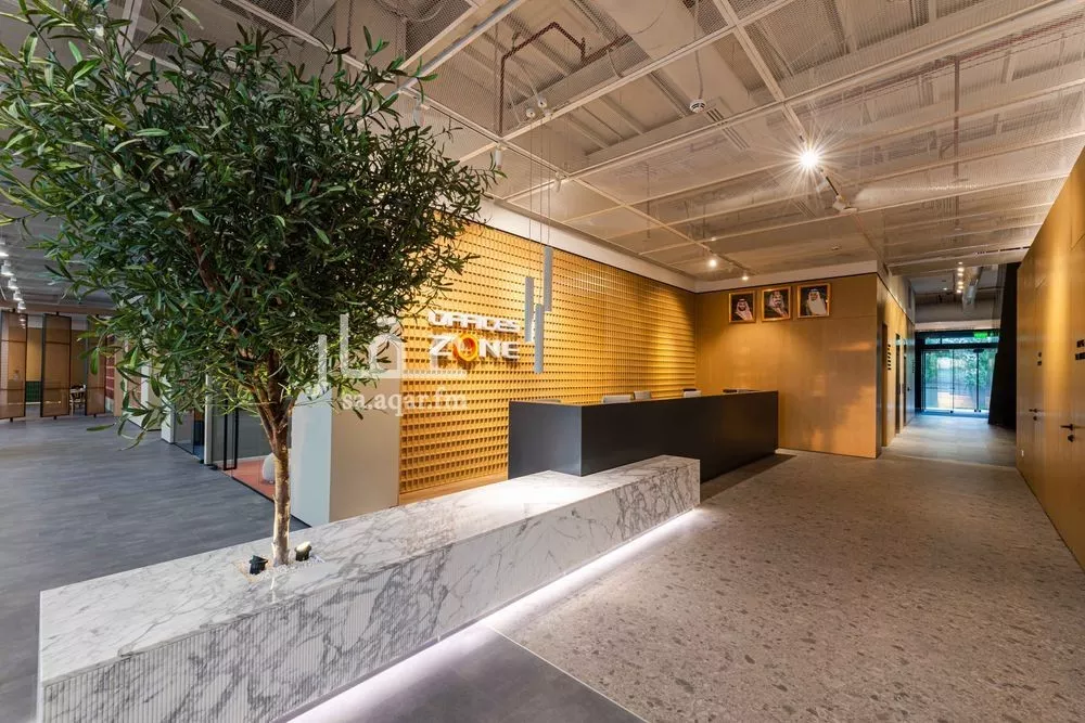 مكتب 1800 م² في صلاح الدين 3