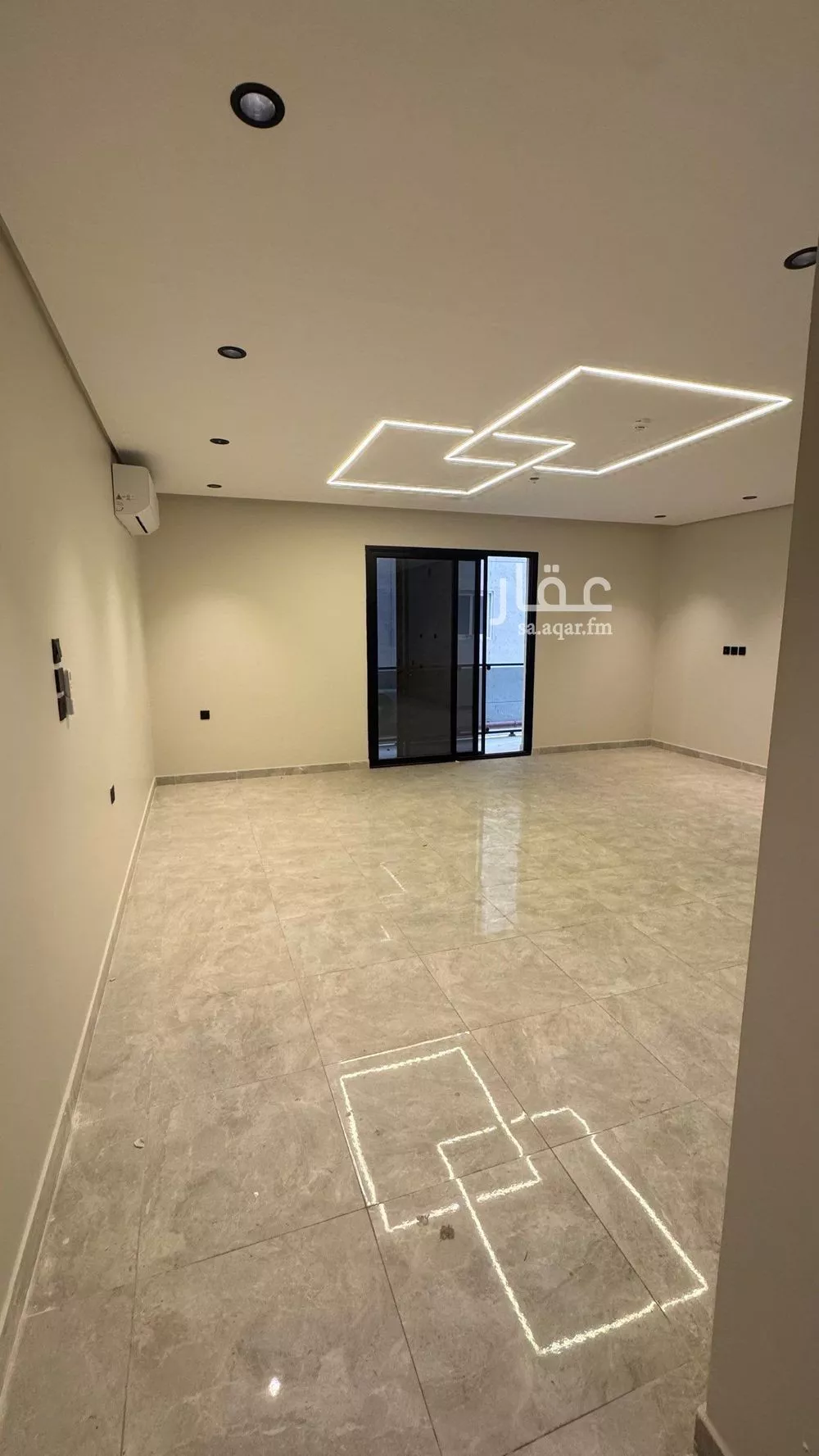 شقة 3 غرف في الحمرا 1