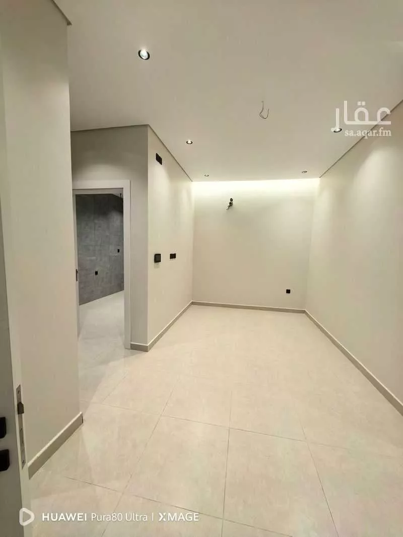 شقة 4 غرف في الريان 5