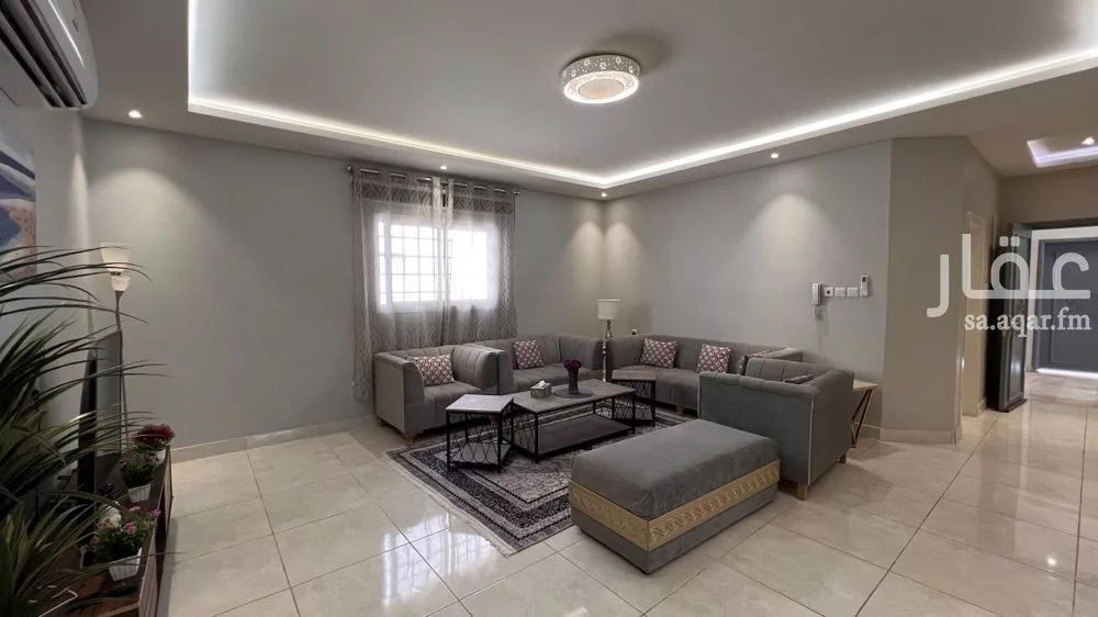 شقة 3 غرف في اشبيلية 2