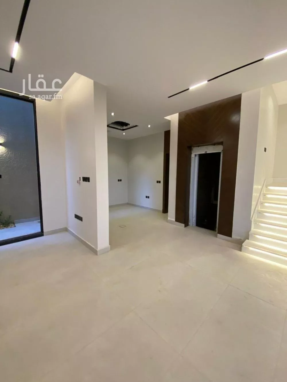 5 bedroom villa in Al Narjis 2
