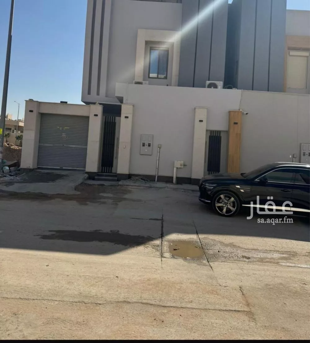 فيلا 9 غرف في العارض 5