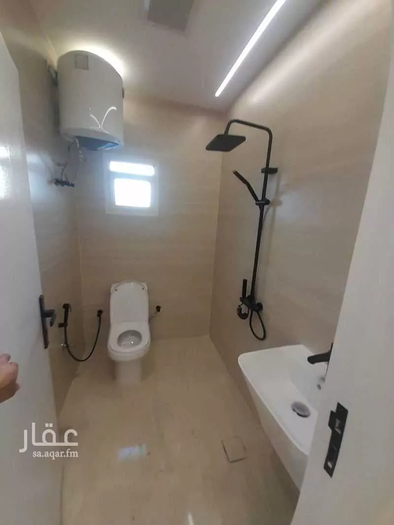 1 bedroom apartment in Al Aqiq 2