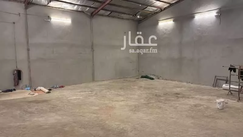 1400 sqm warehouse in Al Farouq 2