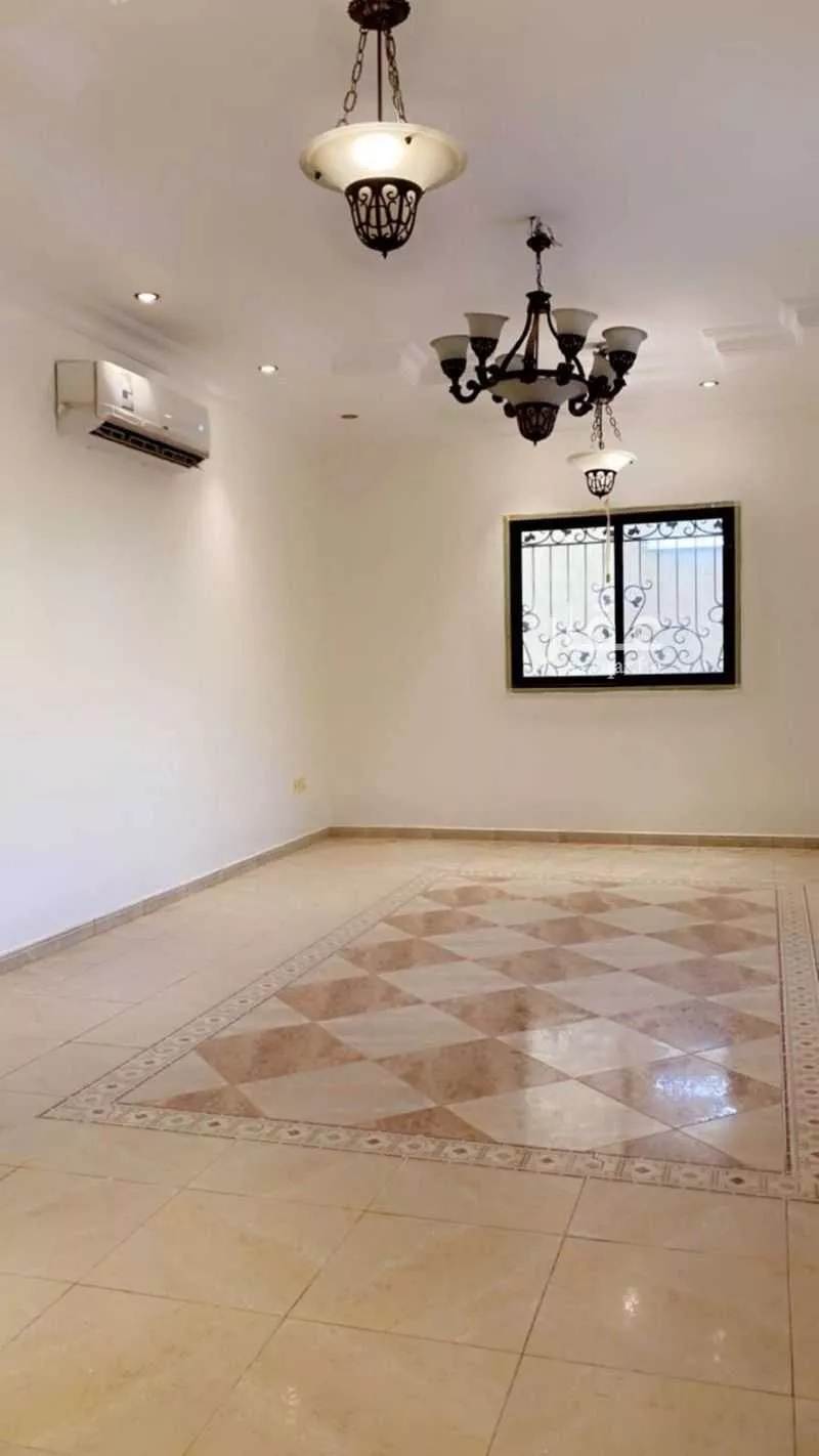 فيلا 9 غرف في المونسية 3