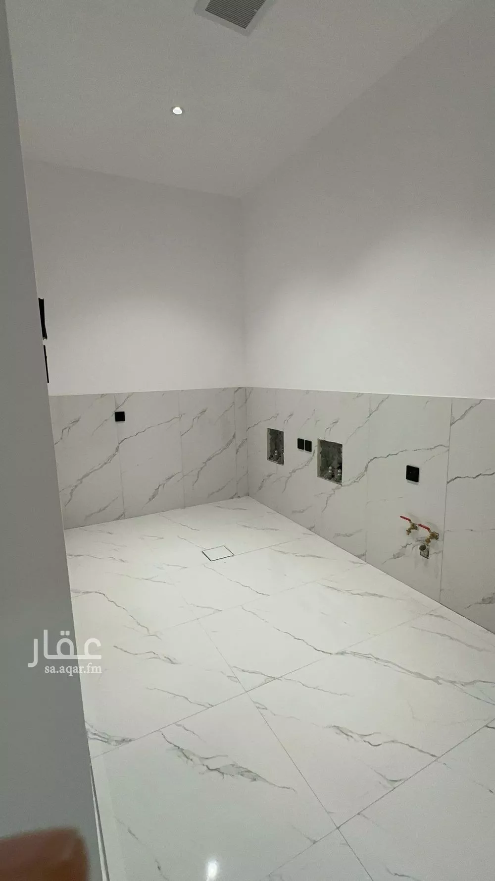 فيلا 5 غرف في النرجس 3