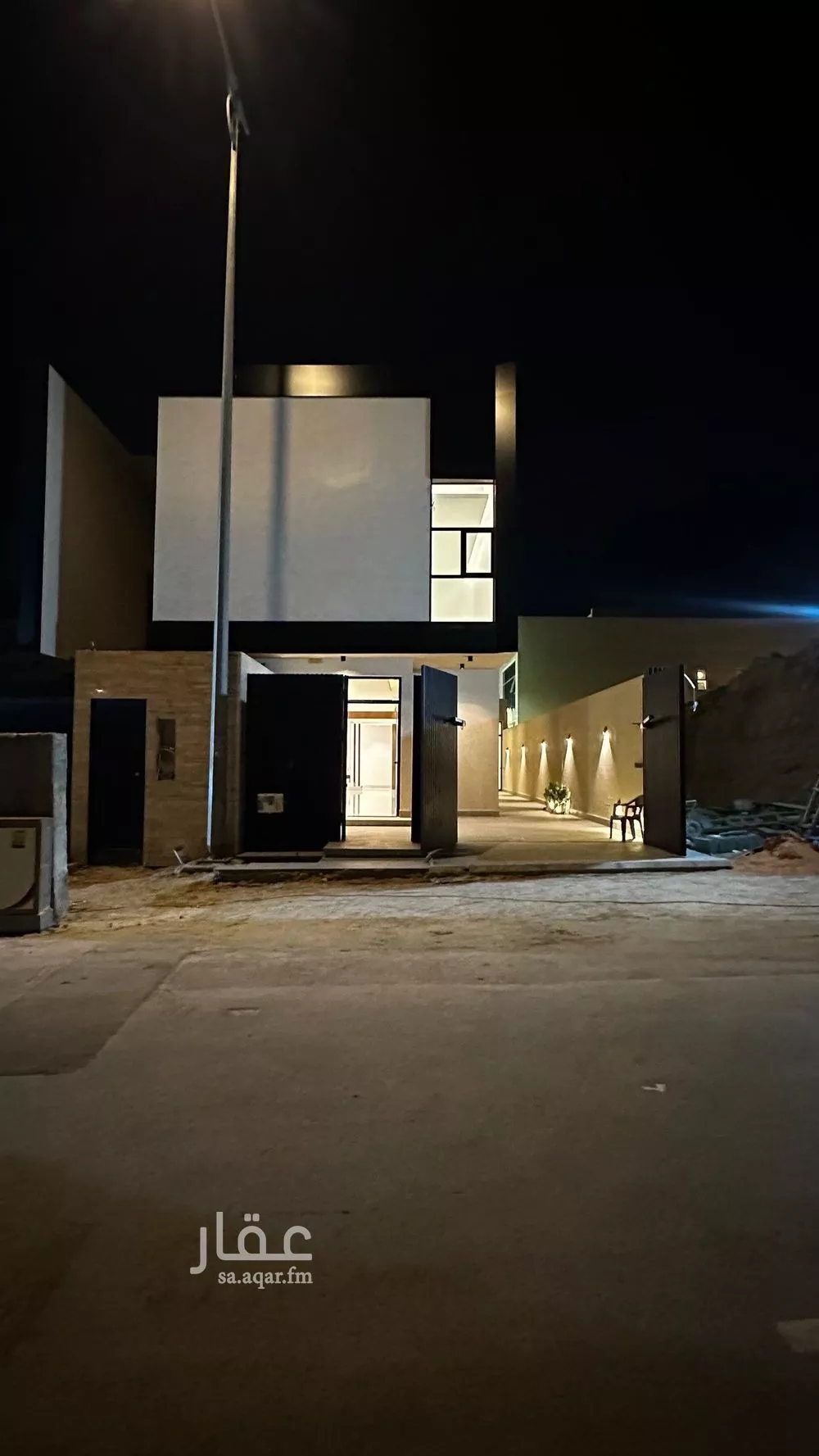 فيلا 5 غرف في النرجس 2