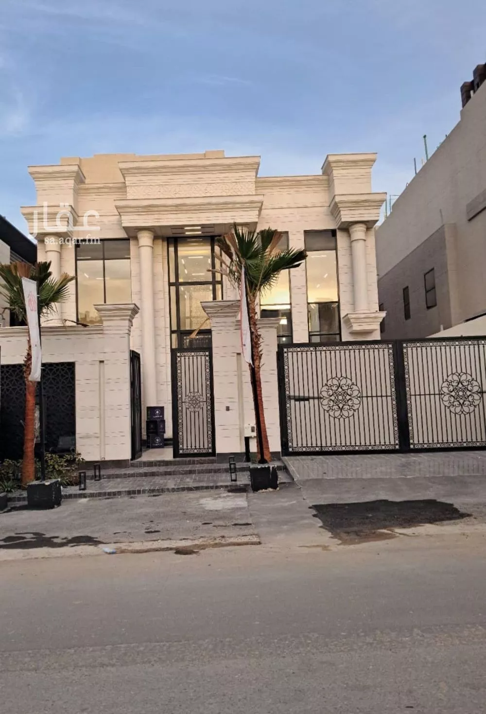 8 bedroom villa in Al Malqa