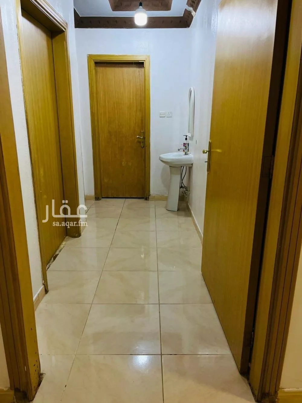 فيلا 4 غرف في العريجاء الغربية 1